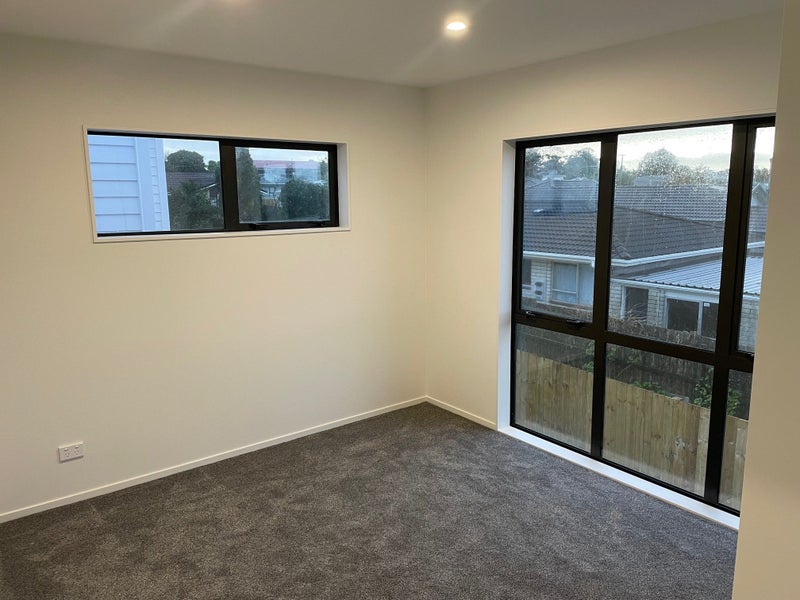 2/72 Pah Road, Epsom, Auckland - Carousel 2