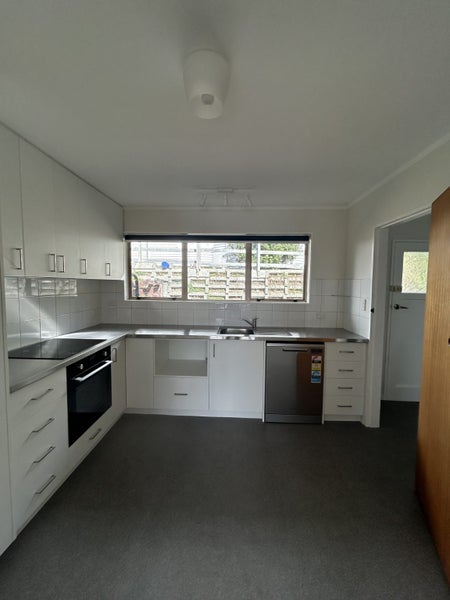 2/13B Upper Bourke Street, Kilbirnie, Wellington - Carousel 15