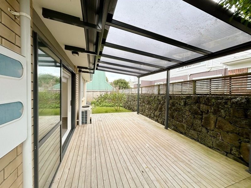 17 Waiohua Road, Greenlane, Auckland - Carousel 2