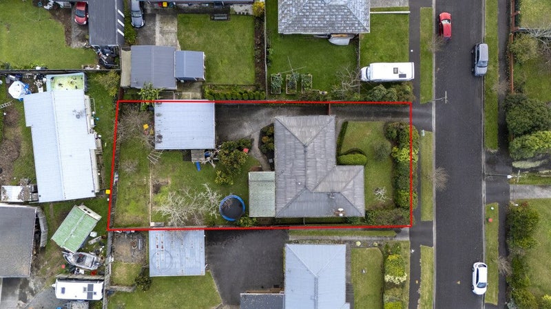 20 Springfield Crescent, Enderley, Hamilton - Carousel 21