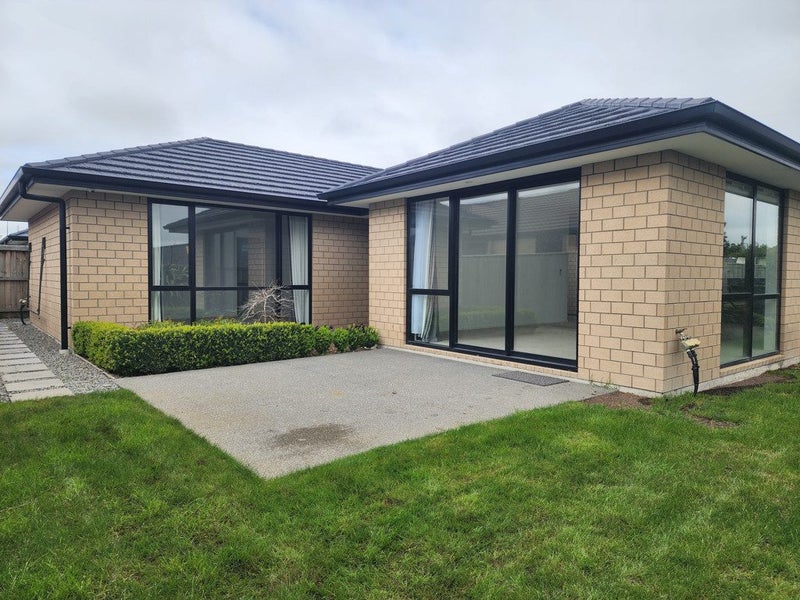 10 Coprosma Road, Wigram, Christchurch - Carousel 17