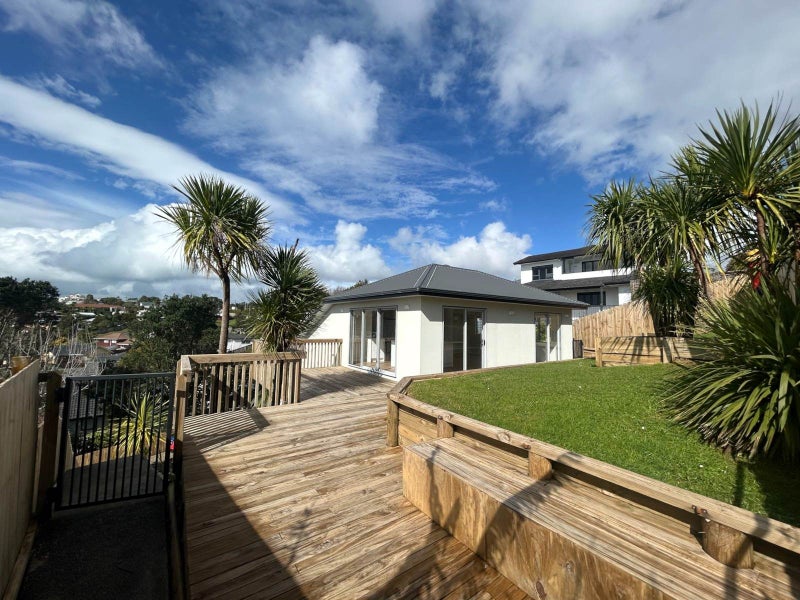 1/10 Serrata Place, Browns Bay, Auckland - Carousel 2