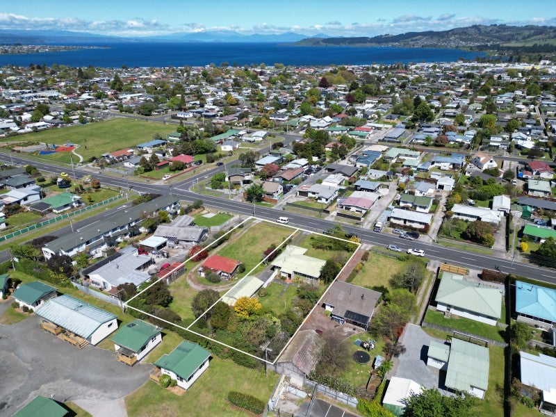 37 Rotokawa Street, Taupo - Carousel 1