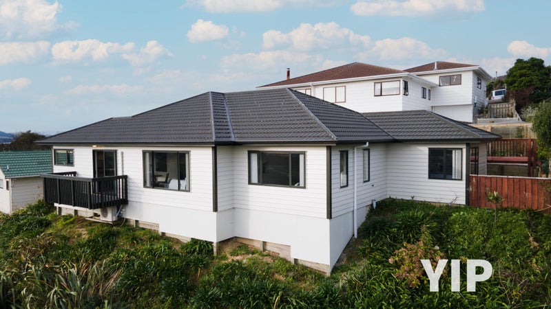 7A Trinidad Crescent, Grenada Village, Wellington - Carousel 1