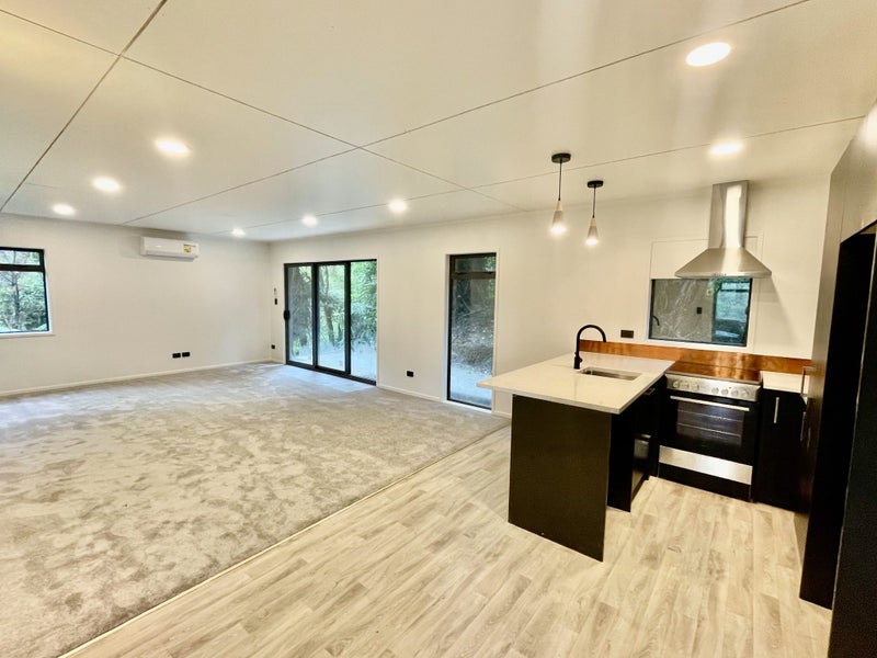 51A Rimutaka Place, Titirangi, Auckland - Carousel 2