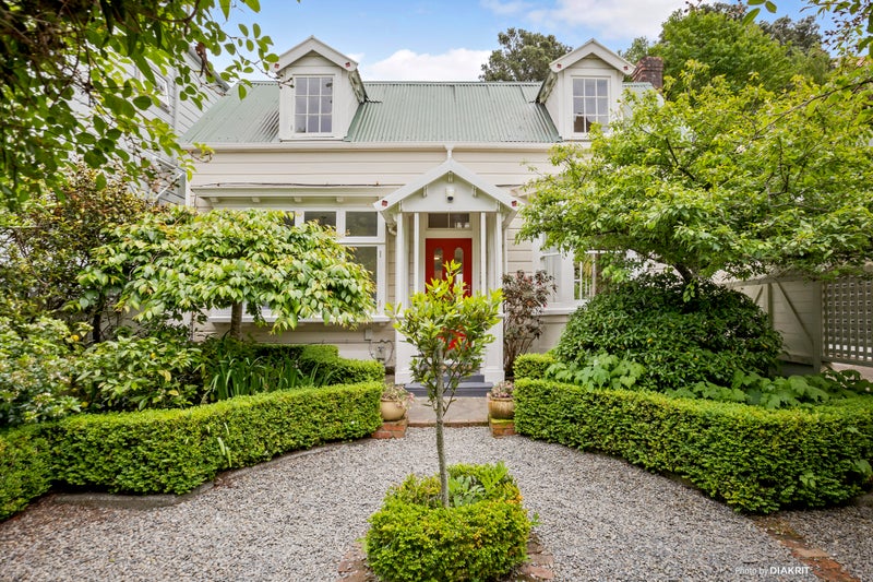 192 Sydney Street West, Thorndon, Wellington - Carousel 1