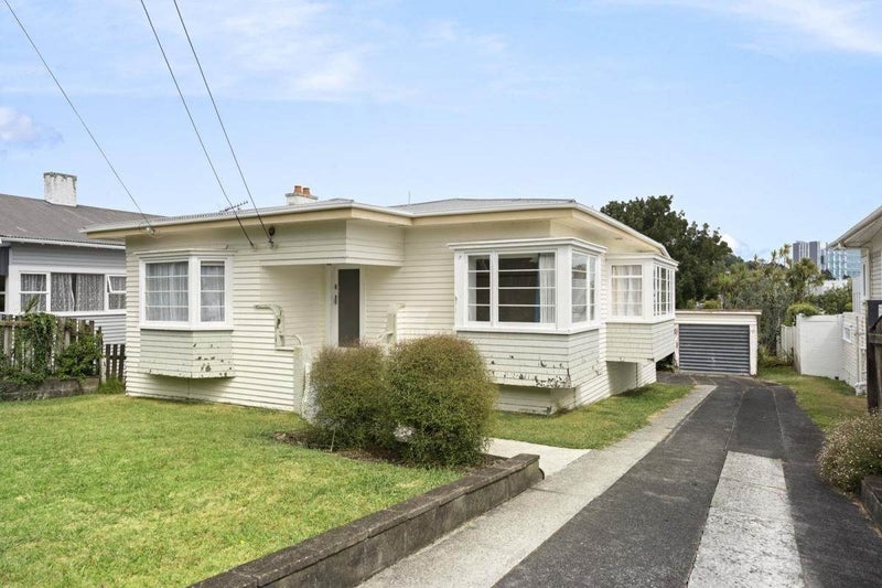117 Fowlds Avenue, Sandringham, Auckland - Carousel 1