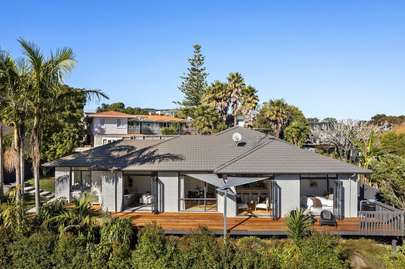 11C Glendhu Road, Bayview, Auckland - Carousel 1