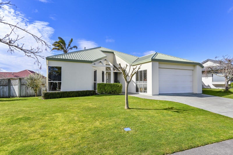 7 Kingsgate Avenue, Havelock North, Havelock North - Carousel 18