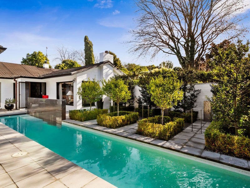 6 Golf Road, Heretaunga, Upper Hutt - Carousel 2