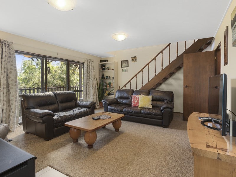 24 Kerkwall Drive, Naenae, Lower Hutt - Carousel 2