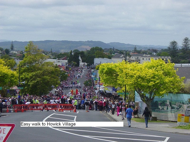 27 Bleakhouse Road, Howick, Auckland - Carousel 1