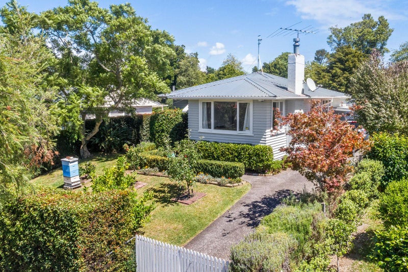 5 Sloane Street, Glen Innes, Auckland - Carousel 1