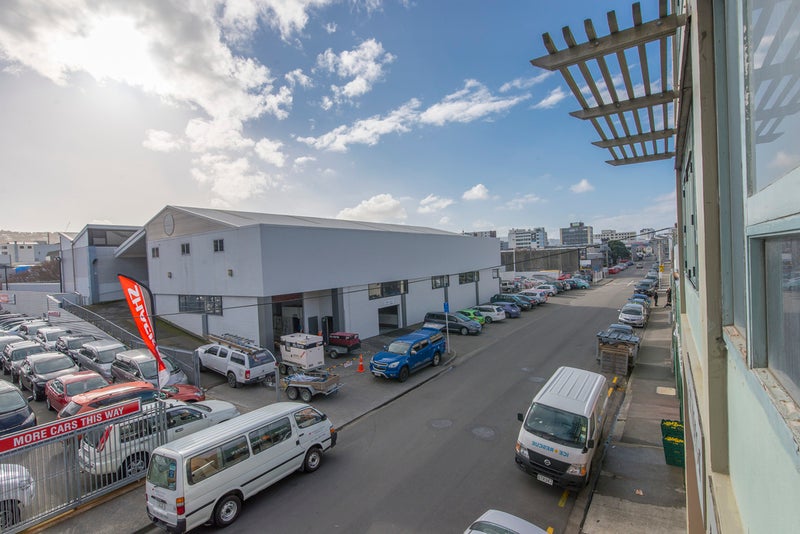 1/33 Hania Street, Mount Victoria, Wellington - Carousel 14