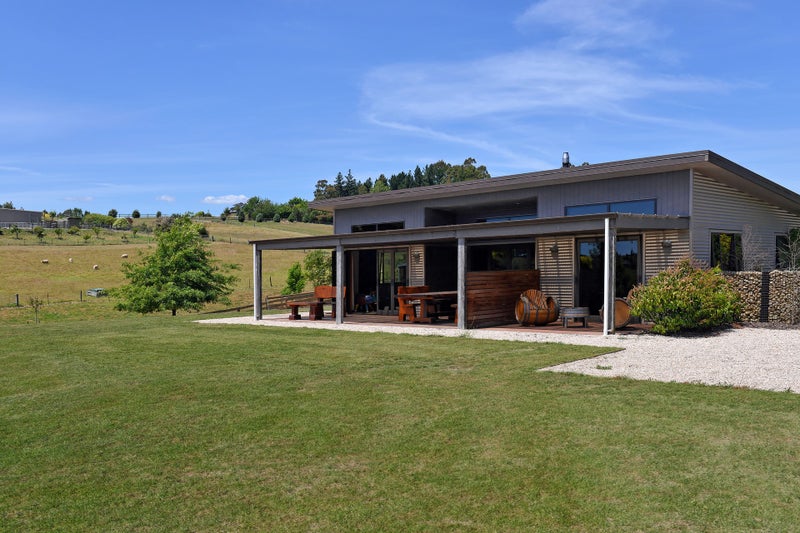 101A Westdale Road, Redwood Valley - Carousel 1