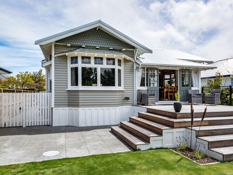 192 Riverlaw Terrace, Saint Martins, Christchurch - Carousel 1