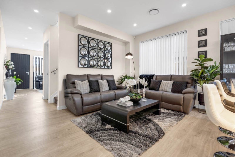 18 Rathmines Road, Flat Bush, Auckland - Carousel 2