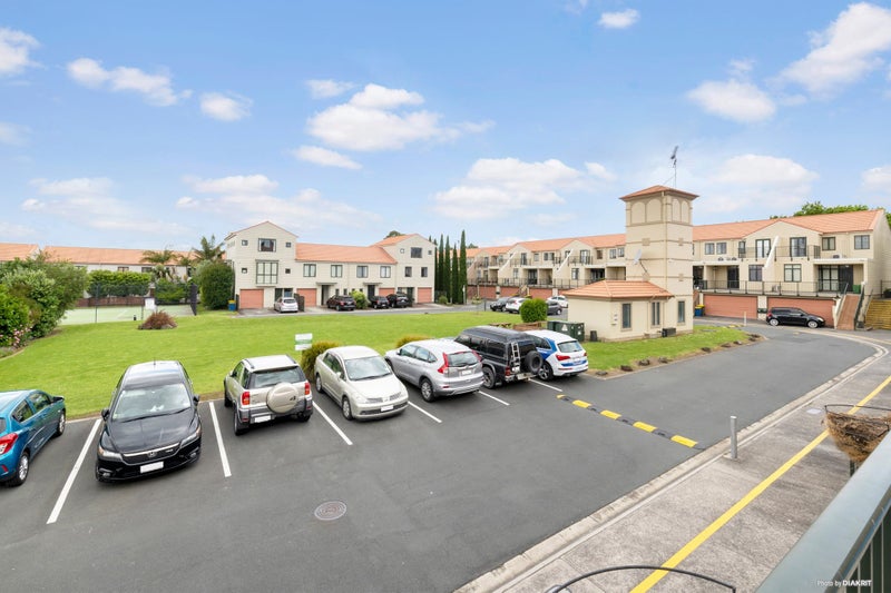 41/1 Ambrico Place, New Lynn, Auckland - Carousel 2