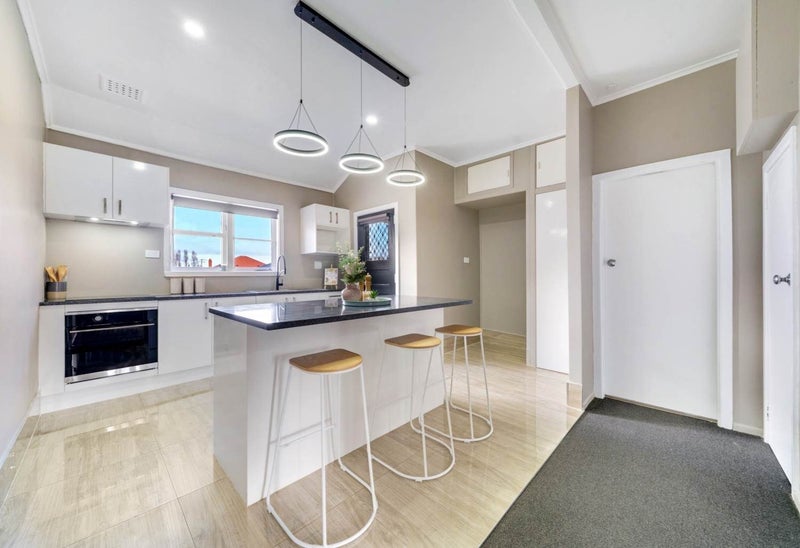 35 Seddon Avenue, Papatoetoe, Auckland - Carousel 1