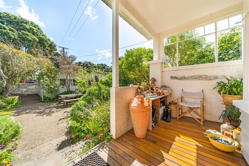 93 Oroua Street, Eastbourne, Lower Hutt - Carousel 2