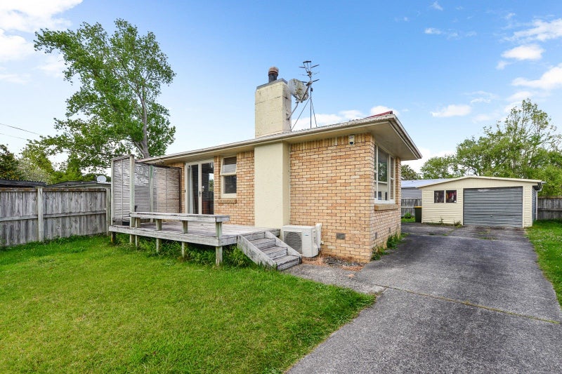 10 Mabian Crescent, Deanwell, Hamilton - Carousel 2