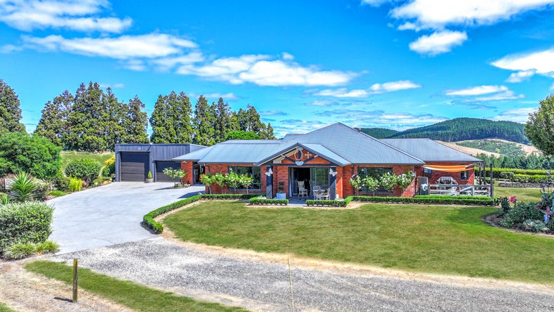 1762 Arapuni Road, Te Awamutu - Carousel 2