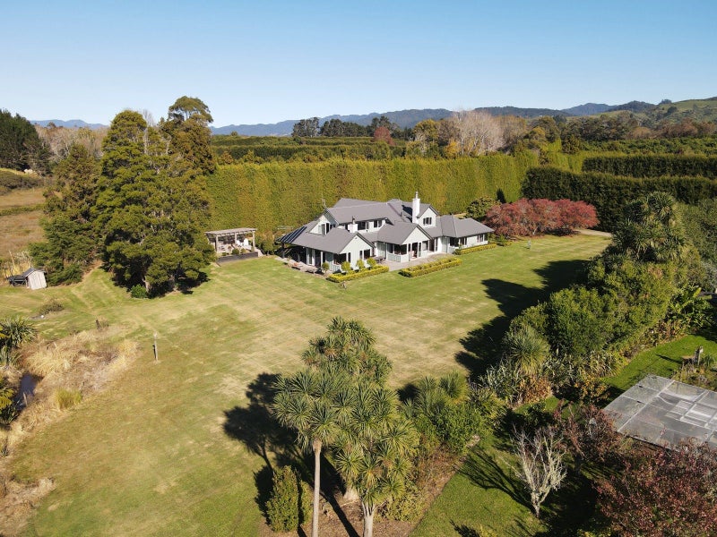 694E State Highway 2, Tahawai - Carousel 21