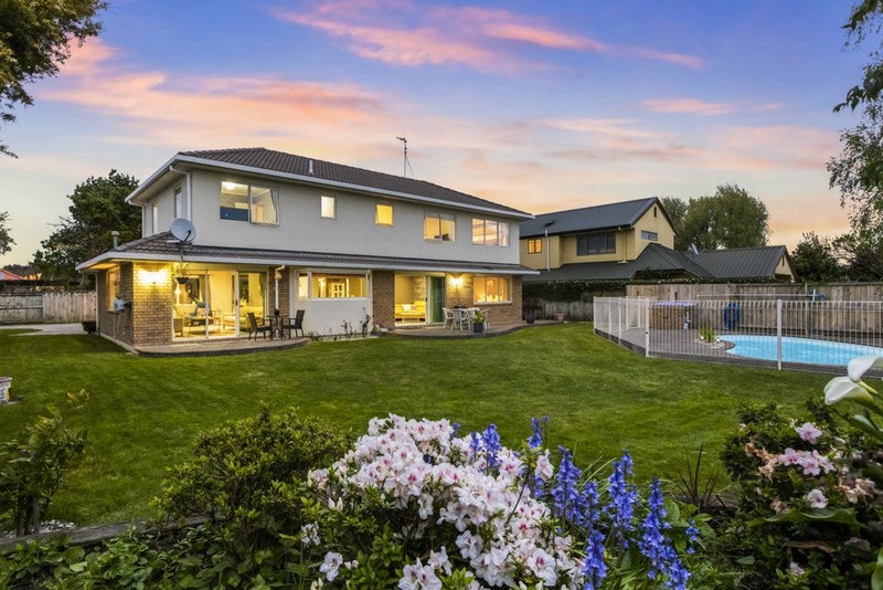 18 Canaandale Drive, Flagstaff, Hamilton - Carousel 1