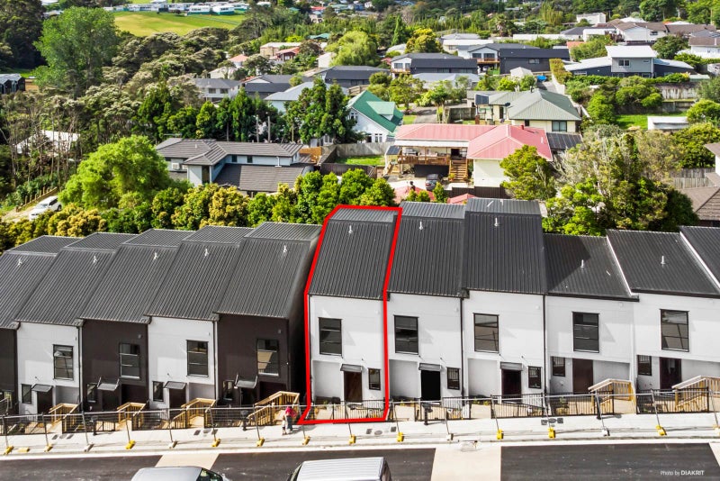 22 Tokai Place, Glen Eden, Auckland - Carousel 1