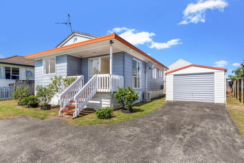 184 Waitemata Drive, Ranui, Auckland - Carousel 1