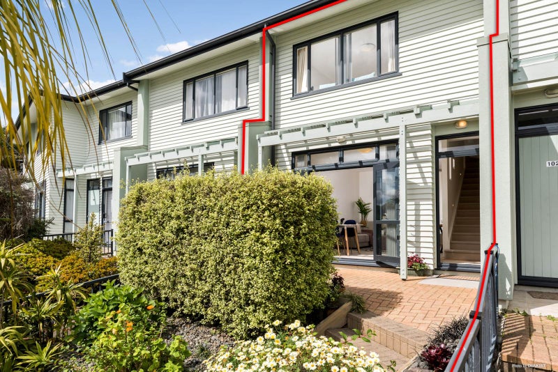 101/2 Armoy Drive, East Tamaki, Auckland - Carousel 1