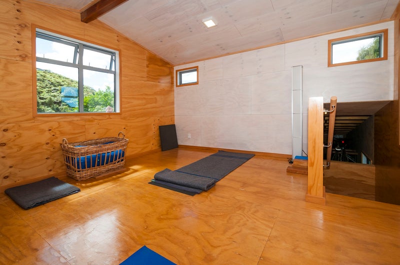 36 Matuhi Street, Tirohanga, Lower Hutt - Carousel 23