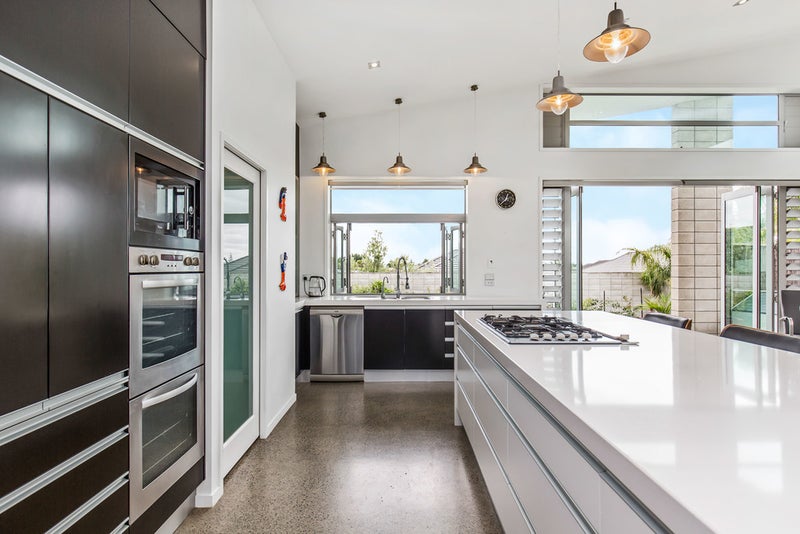46 Columbia Crescent, Beachlands, Auckland - Carousel 2