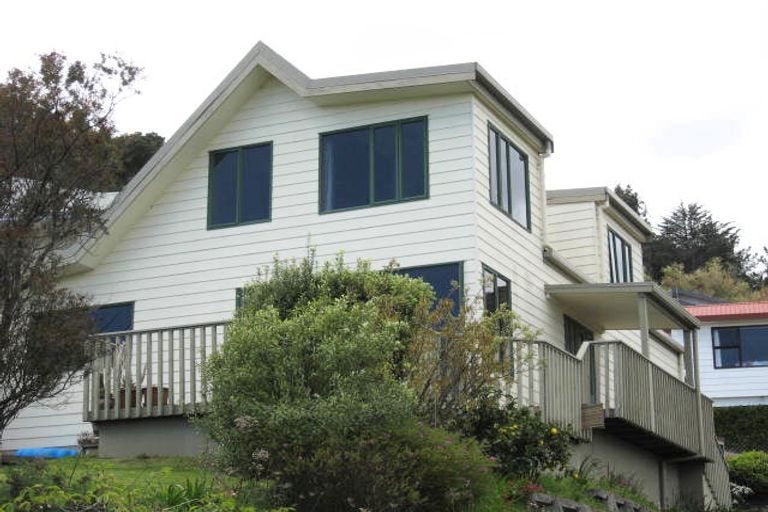 6 Orakei Street, Tahunanui, Nelson - Carousel 2