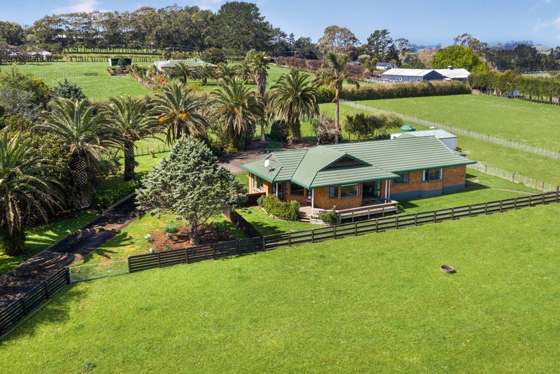 182 Logan Road, Buckland - Carousel 1