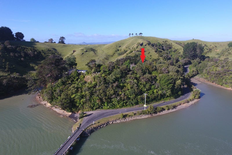 1750 Harbour Road, Owhiro, Oparau - Carousel 26
