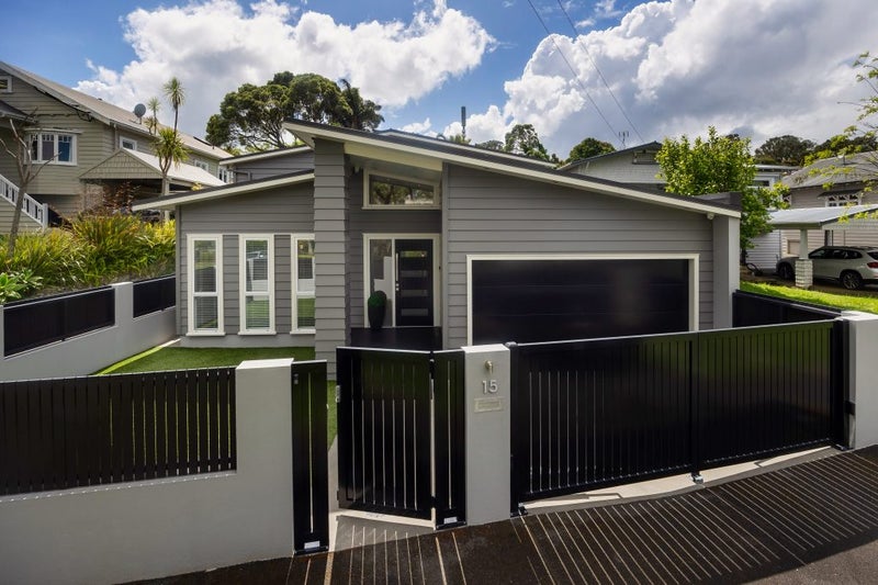 15 Jesmond Terrace, Mount Albert, Auckland - Carousel 1