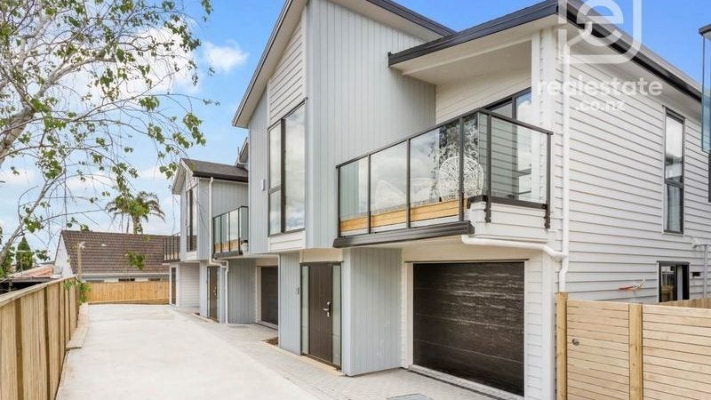 95C Swanson Road, Henderson, Auckland - Carousel 1