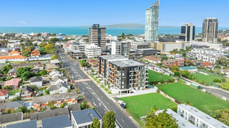 202/74 Anzac Street, Takapuna, Auckland - Carousel 13