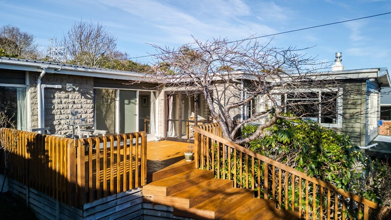 16 Kenilworth Street, Waverley, Dunedin - Carousel 1