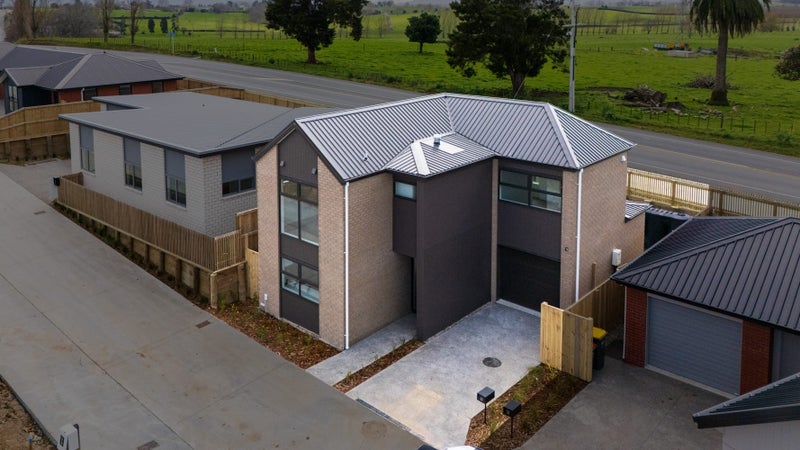 60 Scenic Rise, Rototuna North, Hamilton - Carousel 2