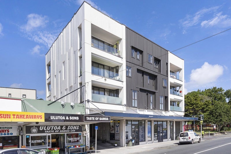 303/1904 Great North Road, Avondale, Auckland - Carousel 14