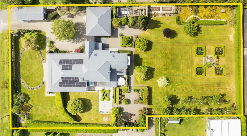 26 Grey Street, Martinborough - Carousel 36