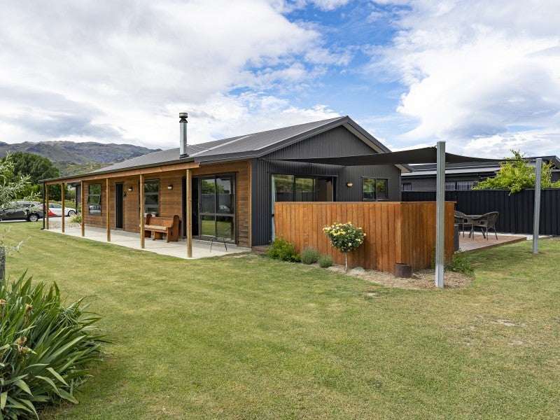 32 Perriam Place, Mount Pisa - Carousel 1