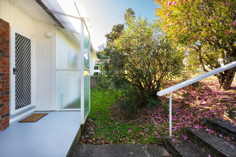 2/5 Thatcher Street, Mission Bay, Auckland - Carousel 12