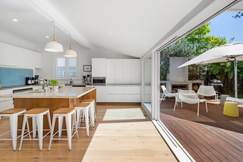 9 West End Road, Herne Bay, Auckland - Carousel 2