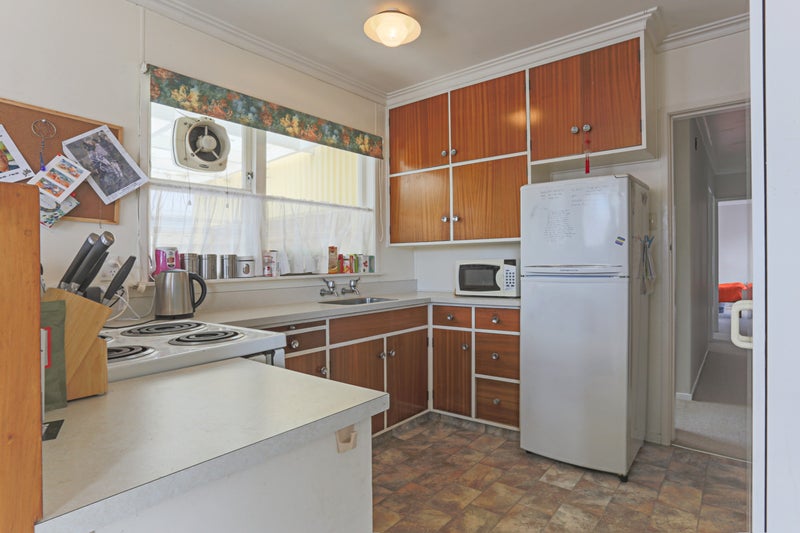 39 Windsor Street, Terrace End, Palmerston North - Carousel 2