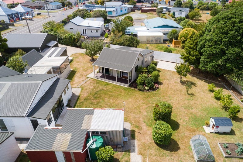 121/123 High Street, Bulls, Bulls - Carousel 50