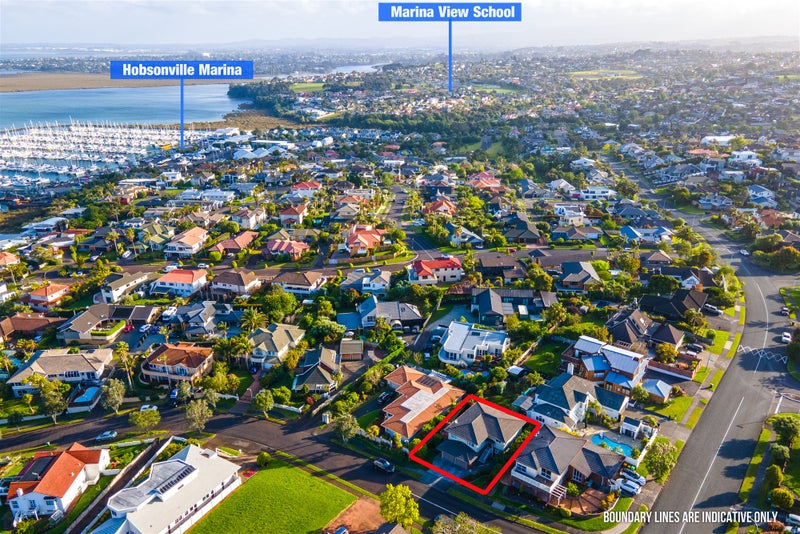 1 Marguerita Place, West Harbour, Auckland - Carousel 2