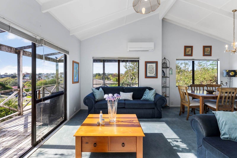 2/31 Glenview Road, Glen Eden, Auckland - Carousel 2